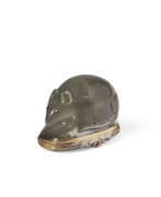 Edelsteine Deutschland. A GERMAN JEWEL AND GOLD-MOUNTED HARDSTONE SNUFF-BOX