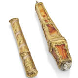A LOUIS XV VARI-COLOR GOLD NEEDLE-CASE AND A GEORGE II GOLD-MOUNTED HARDSTONE NEEDLE-CASE - фото 1