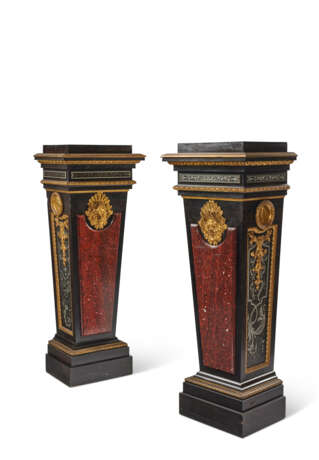 A PAIR OF NAPOLEON III ORMOLU-MOUNTED EBONY, ROUGE GRIOTTE MARBLE, PEWTER AND BRASS-INLAID `BOULLE` MARQUETRY PEDESTALS - photo 2