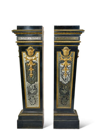 A PAIR OF NAPOLEON III ORMOLU-MOUNTED, PEWTER AND BRASS `BOULLE`-INLAID EBONY AND EBONIZED PEDESTALS - photo 2