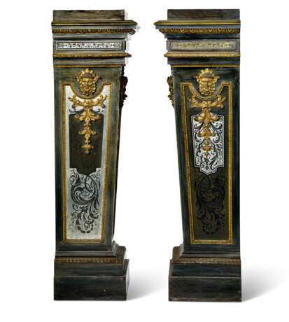 A PAIR OF NAPOLEON III ORMOLU-MOUNTED, PEWTER AND BRASS `BOULLE`-INLAID EBONY AND EBONIZED PEDESTALS - фото 3