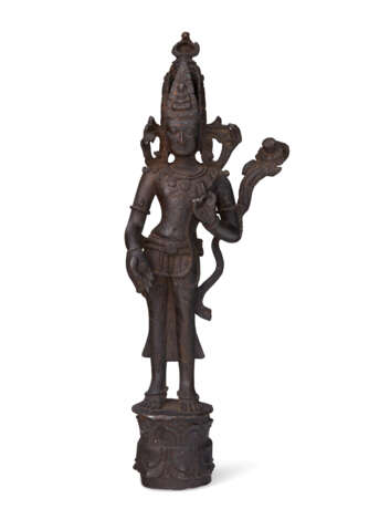 A BRONZE FIGURE OF PADMAPANI LOKESHVARA - photo 1