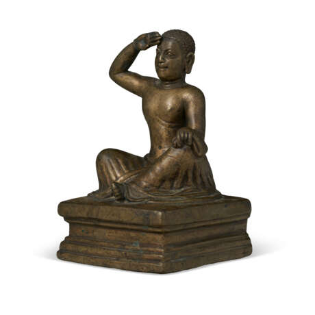 A RARE BRONZE FIGURE OF PADAMPA SANGGYE - photo 3