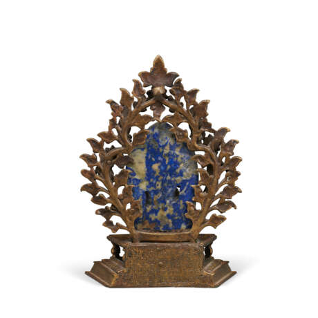 A LAPIS LAZULI FIGURE OF CHAKRASAMVARA ENTHRONED - photo 4