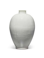 A QINGBAI OVOID VASE, MEIPING