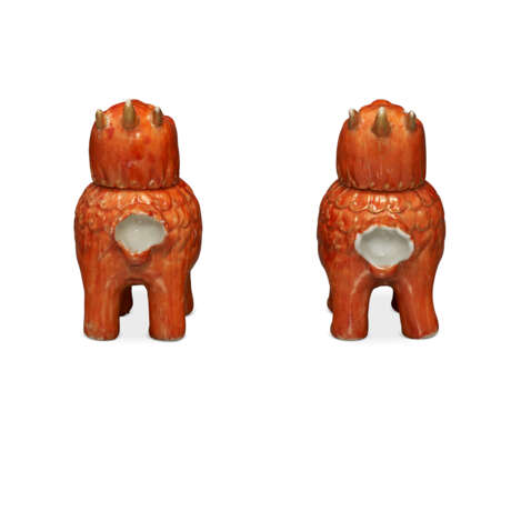 A PAIR OF LUDUAN-FORM VESSELS AND COVERS - фото 3