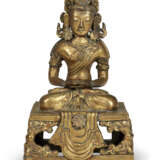 A DATED GILT-BRONZE FIGURE OF AMITAYUS - Foto 1