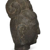 A CARVED STONE HEAD OF BODHISATTVA - photo 3