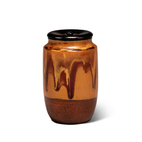 AN IMITATION-STONEWARE LACQUER TEA CADDY (CHAIRE) - фото 1