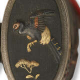 A GROUP OF THREE INRO WITH SOFT-METAL-INLAY - Foto 3