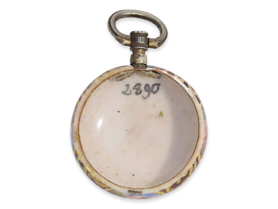 Taschenuhr/Halsuhr: Miniatur-Halsuhr im Stil der frühen Emailleuhren des 17.Jh., vermutlich Genf um 1800 - Foto 4