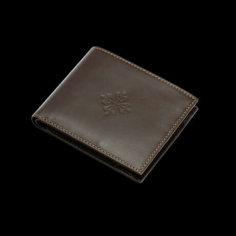 PATEK PHILIPPE, TWO WALLETS AND A CARDHOLDER - фото 3