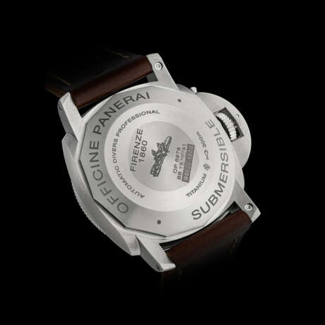 PANERAI, LIMITED EDITION OF 1000 PIECES, LUMINOR SUBMERSIBLE 1950 LEFT-HANDED 3 DAYS AUTOMATIC TITANIO, REF. PAM00569 - Foto 2