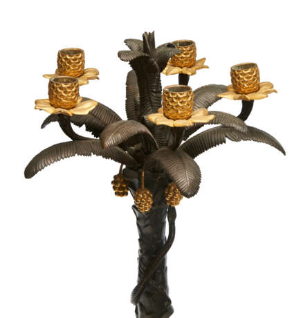 A PAIR OF FRENCH ORMOLU AND PATINATED BRONZE FIVE-LIGHT CANDELABRA - фото 4