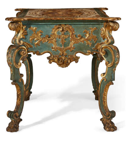 A GERMAN BLUE-PAINTED AND PARCEL-GILT CENTER TABLE - фото 3