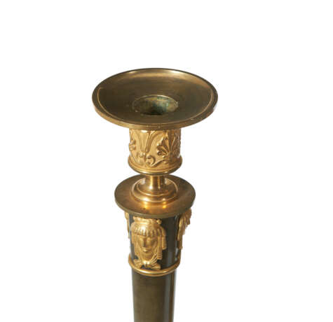 A PAIR OF CONSULAT ORMOLU AND PATINATED BRONZE CANDLESTICKS - фото 5