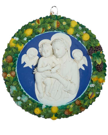 A CANTAGALLI CIRCULAR WALL PLAQUE OF THE MADONNA AND CHILD - photo 1