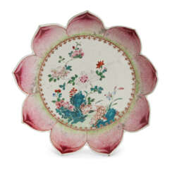 A CHINESE EXPORT PORCELAIN FAMILLE ROSE LOTUS DISH
