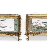 A PAIR OF FRENCH GILT-BRONZE MOUNTED CHINESE FAMILLE VERTE PORCELAIN TILES - фото 3