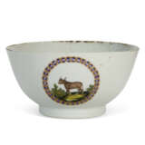 AN AMERICAN MARKET CHINESE EXPORT PORCELAIN LARGE 'COWPOX' TEABOWL AND SAUCER - photo 3