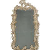 AN ENGLISH GREY-PAINTED MIRROR - Foto 1