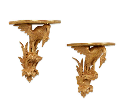 A PAIR OF ENGLISH GILTWOOD WALL BRACKETS - фото 2