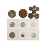 Russland - Konvolut aus diversen Kupfermünzen und Silbermünzen. - photo 1