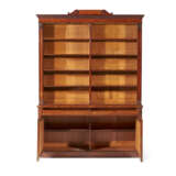 A PAIR OF GEORGE IV MAHOGANY BOOKCASES - фото 3