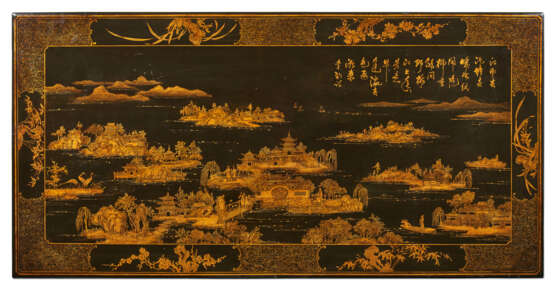 A REGENCY CHINESE LACQUER AND JAPANNED LOW TABLE - Foto 2
