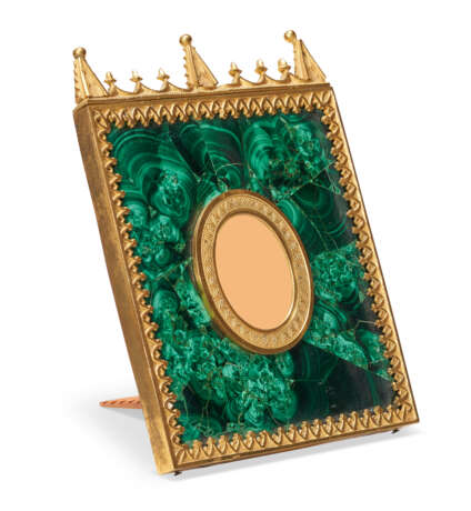 A MALACHITE AND ORMOLU FRAME - фото 1