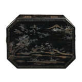 TWO CHINESE EXPORT LAC BURGAUTÉ BOXES AND COVERS ON STANDS - фото 7