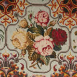 A VICTORIAN NEEDLEPOINT PANEL - Foto 1