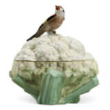 A CONTINENTAL PORCELAIN CAULIFLOWER BOX AND COVER - фото 3