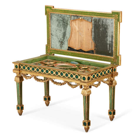 A NORTH ITALIAN GILTWOOD AND GLASS-MOUNTED DRESSING TABLE - photo 4