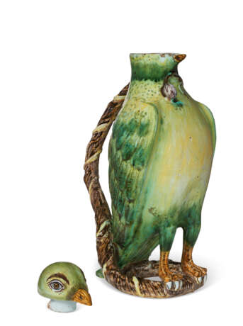 A PROSKAU FAYENCE PARROT-FORM EWER AND COVER - Foto 5