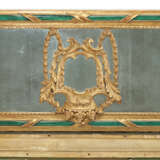 A NORTH ITALIAN GILTWOOD AND GLASS-MOUNTED DRESSING TABLE - фото 7