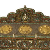 AN INLAID AND APPLIQUE GILT-COPPER AND SILVER REPOUSSE ALTAR - photo 9