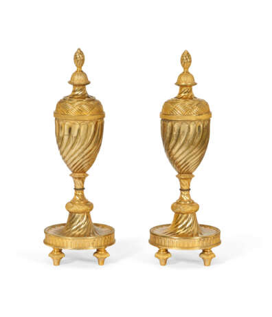 A PAIR OF NORTH EUROPEAN ORMOLU CASSOLETTES - photo 1