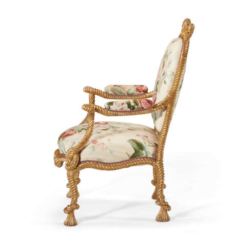 A PAIR OF FRENCH GILTWOOD ROPE-TWIST ARMCHAIRS - photo 2