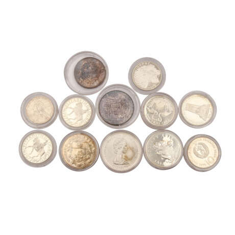Weltmünzen - Konvolut von 10 Silbermünzen, - фото 2