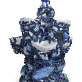A DERBY PORCELAIN BLUE AND WHITE SWEET-MEAT CENTERPIECE AND STAND - фото 5