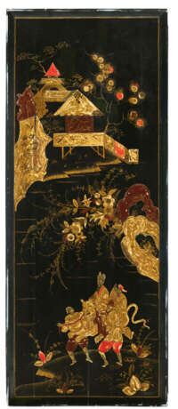 A SUITE OF TWENTY-SEVEN ENGLISH JAPANNED PANELS AND A CHIMNEY-PIECE - photo 4