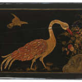 A SUITE OF TWENTY-SEVEN ENGLISH JAPANNED PANELS AND A CHIMNEY-PIECE - Foto 20