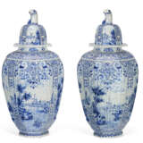 A PAIR OF DUTCH DELFT BLUE AND WHITE VASES AND COVERS - photo 4