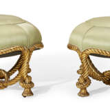 A PAIR OF FRENCH GILTWOOD ROPE-TWIST STOOLS - фото 3