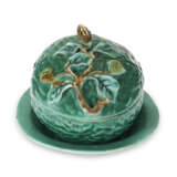 A CHINESE EXPORT PORCELAIN GREEN MELON TUREEN, COVER AND STAND - photo 4