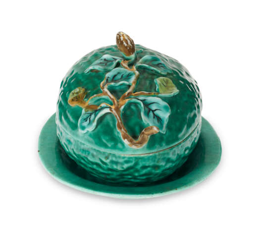 A CHINESE EXPORT PORCELAIN GREEN MELON TUREEN, COVER AND STAND - Foto 4