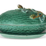 A CHINESE EXPORT PORCELAIN GREEN MELON TUREEN, COVER AND STAND - Foto 6