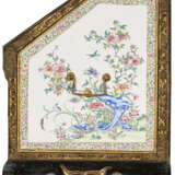 A CHINESE EXPORT CANTON ENAMEL FAMILLE ROSE AND BLACK-AND-GOLD LACQUER BUREAU-ON-STAND - photo 8