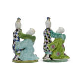 TWO CHINESE EXPORT PORCELAIN FAMILLE ROSE LOVER GROUPS - фото 2